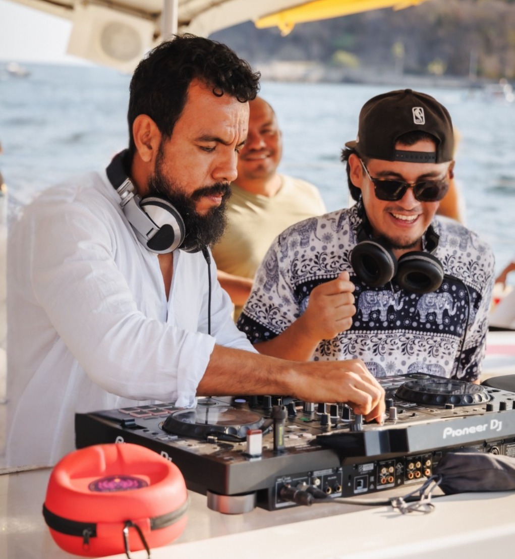 WhatsApp Image 2025-09-23 at 16.12.34 DJ ixtapa sound
